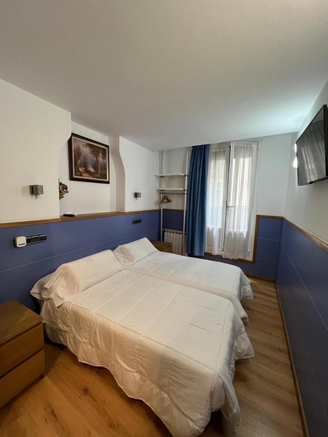 Pension Irune By Vivere Stays San Sebastián Exterior foto